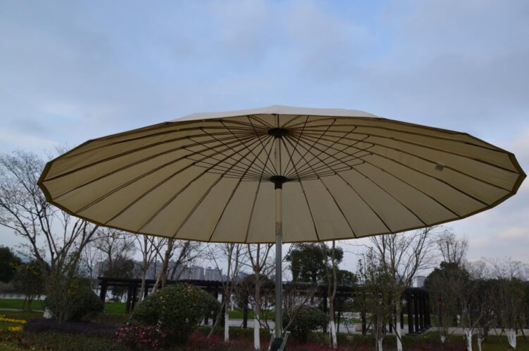 Shangri La 2.7m Parasol in Natural-0